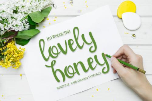 Lovely Honey Font 1