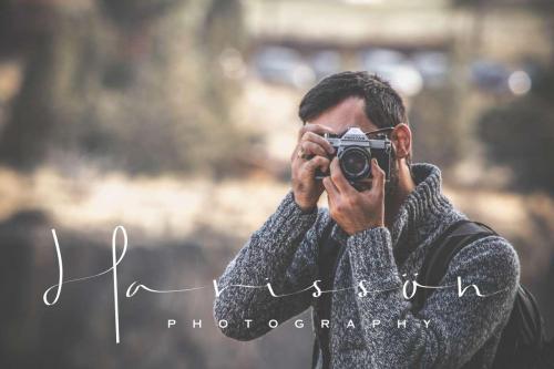 Jonatan Eve Script Font 11