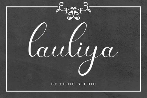 Lauliya Calligraphy Font 10