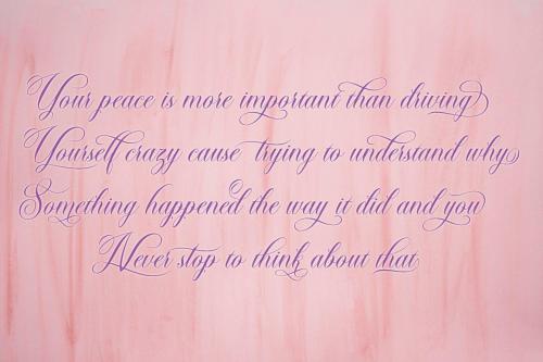 Chandiluna Calligraphy Font 5