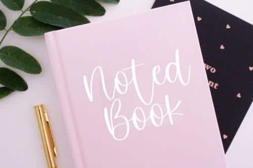Misty Cloud Modern Calligraphy Font 3