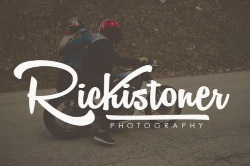 Vantom Script Font 1
