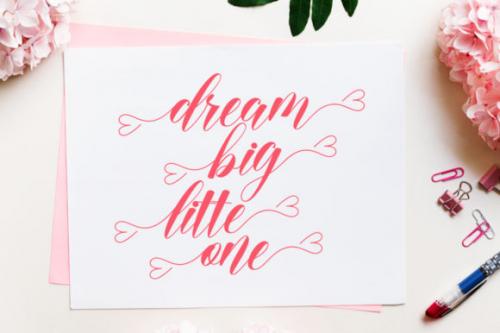 Medina Script Font 4