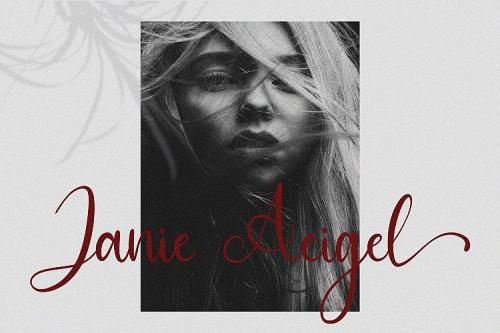 Agatha Script Font