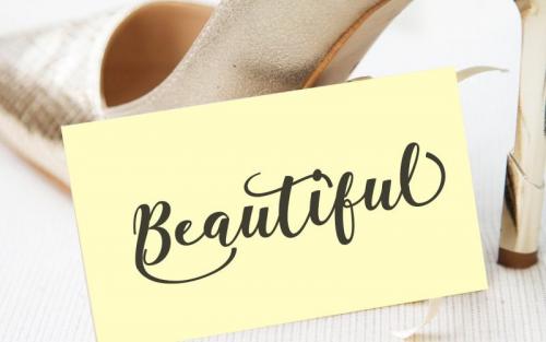 Antelope Calligraphy Font