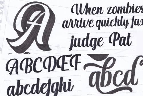 Aprilea Script Font