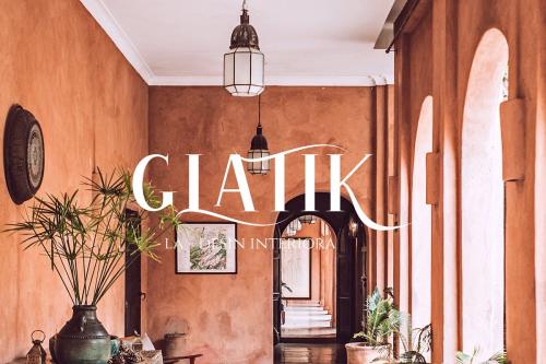 Atlane Serif Font