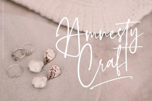 Crystal Dust Script Font