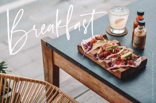 Crystal Dust Script Font