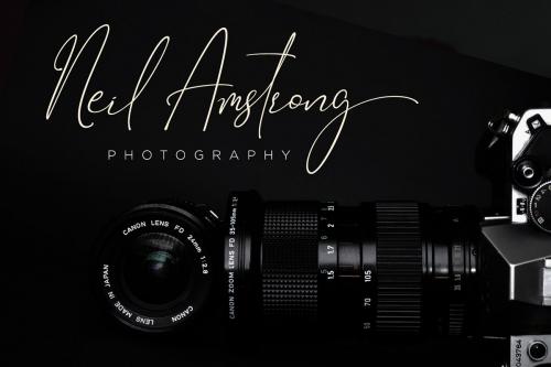 Gravity Signature Font