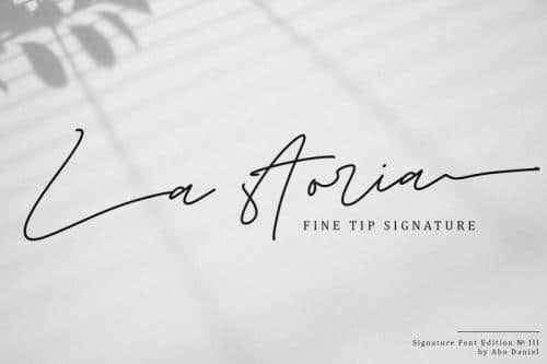 La storia Signature Font