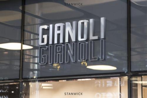 Stanwick Caligraphy Font