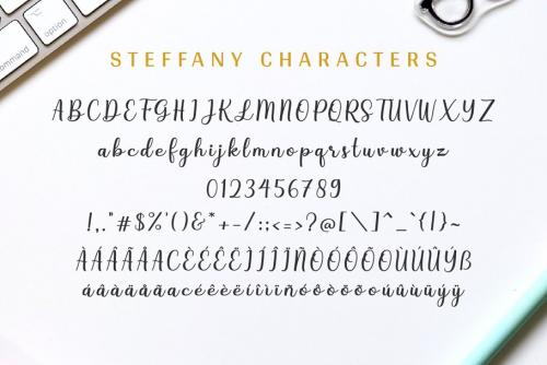 Steffany Handwriting Font